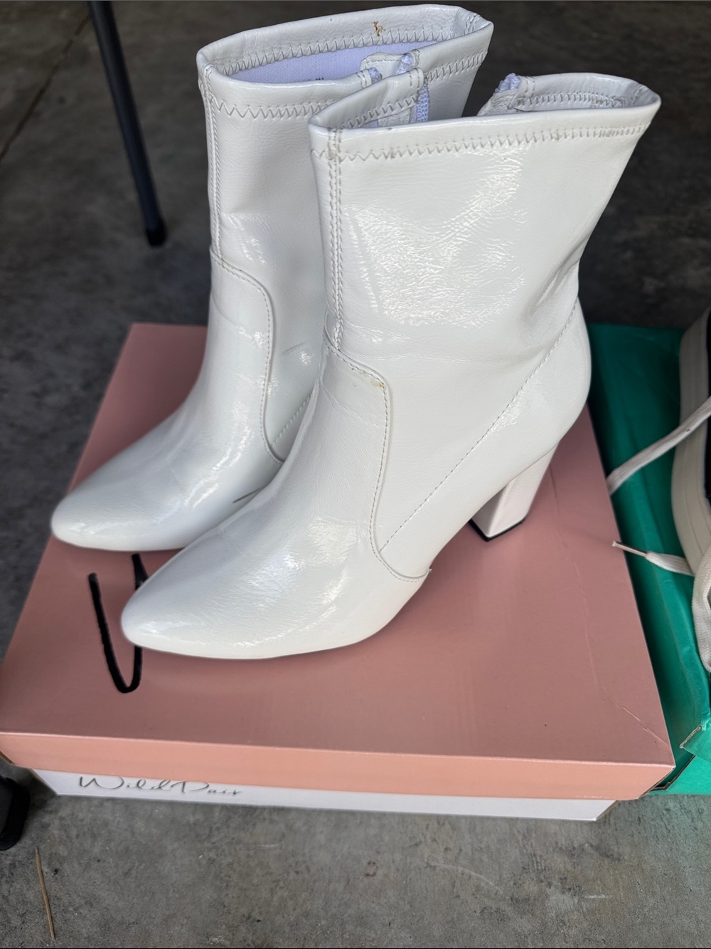 Wild Pair White Patent Pointed Toe Mid Heel Ankle Booties